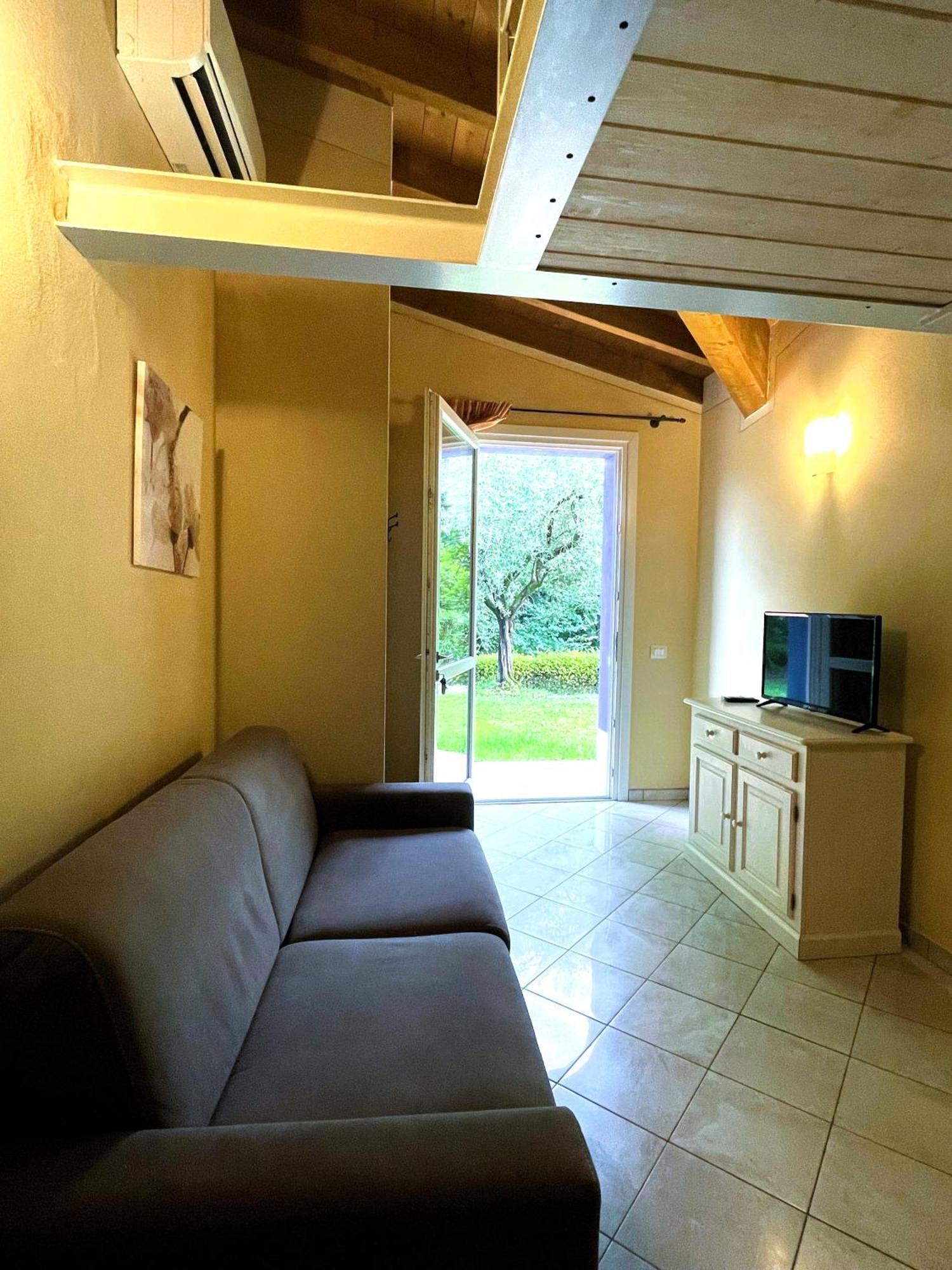 Appartamenti Il Ruscello Manerba del Garda Δωμάτιο φωτογραφία