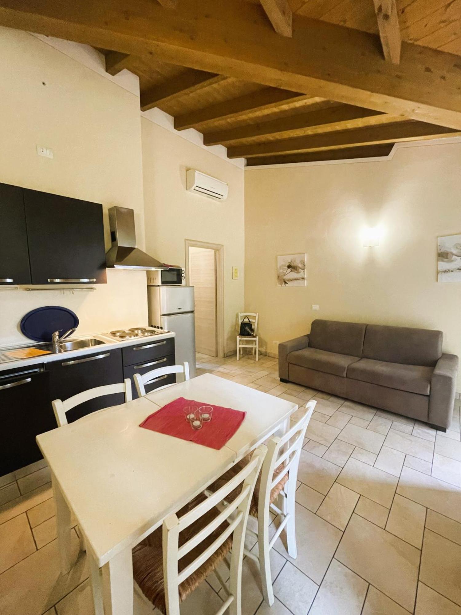Appartamenti Il Ruscello Manerba del Garda Εξωτερικό φωτογραφία